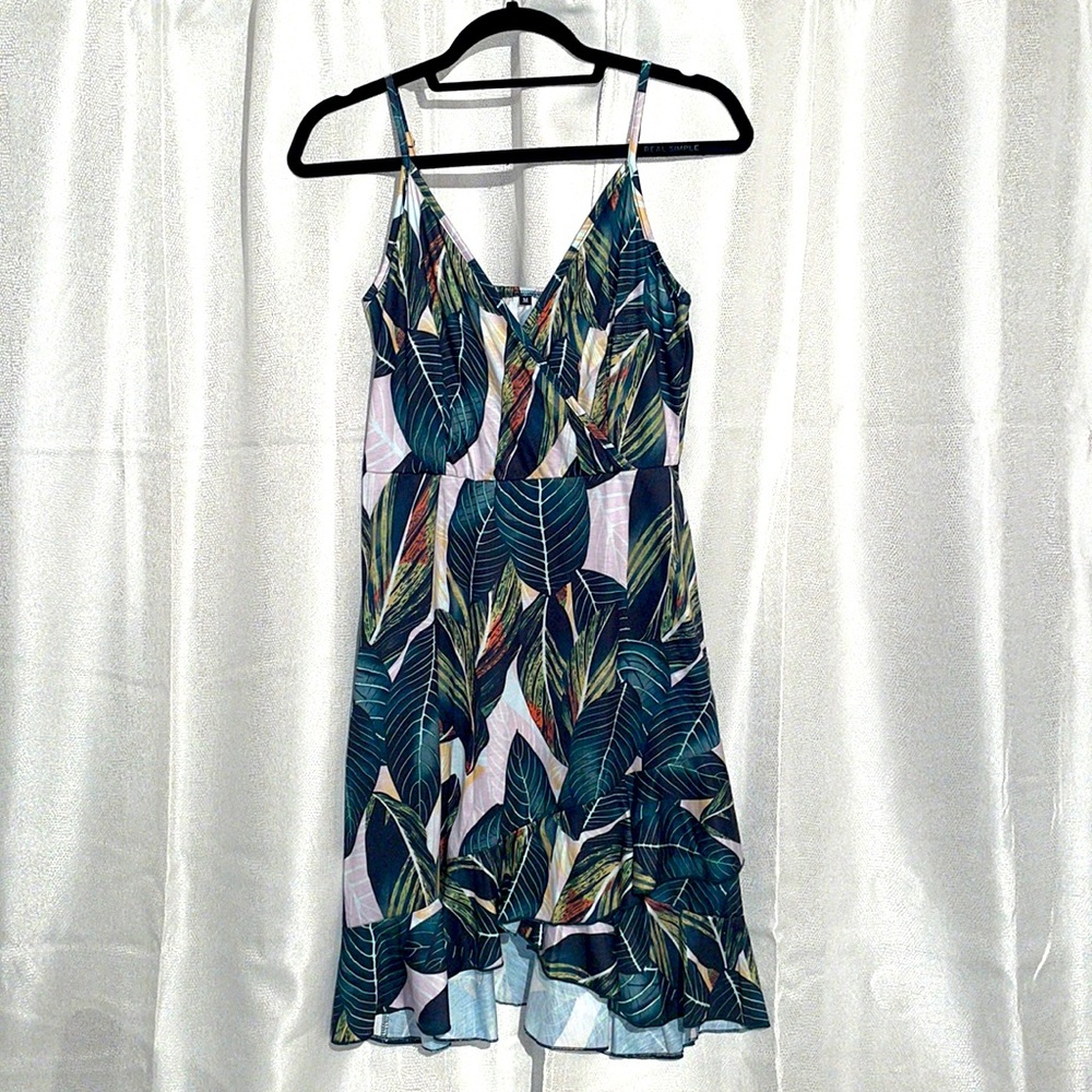 Summer dress, Tropical, Leaves. Size M.